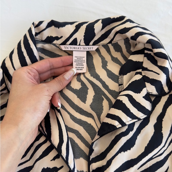 COPY - Victoria secret satin Pj set - Picture 3 of 6